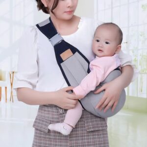 Cool and breathable fabric ensures comfort in the Lightweight Baby Carrier.